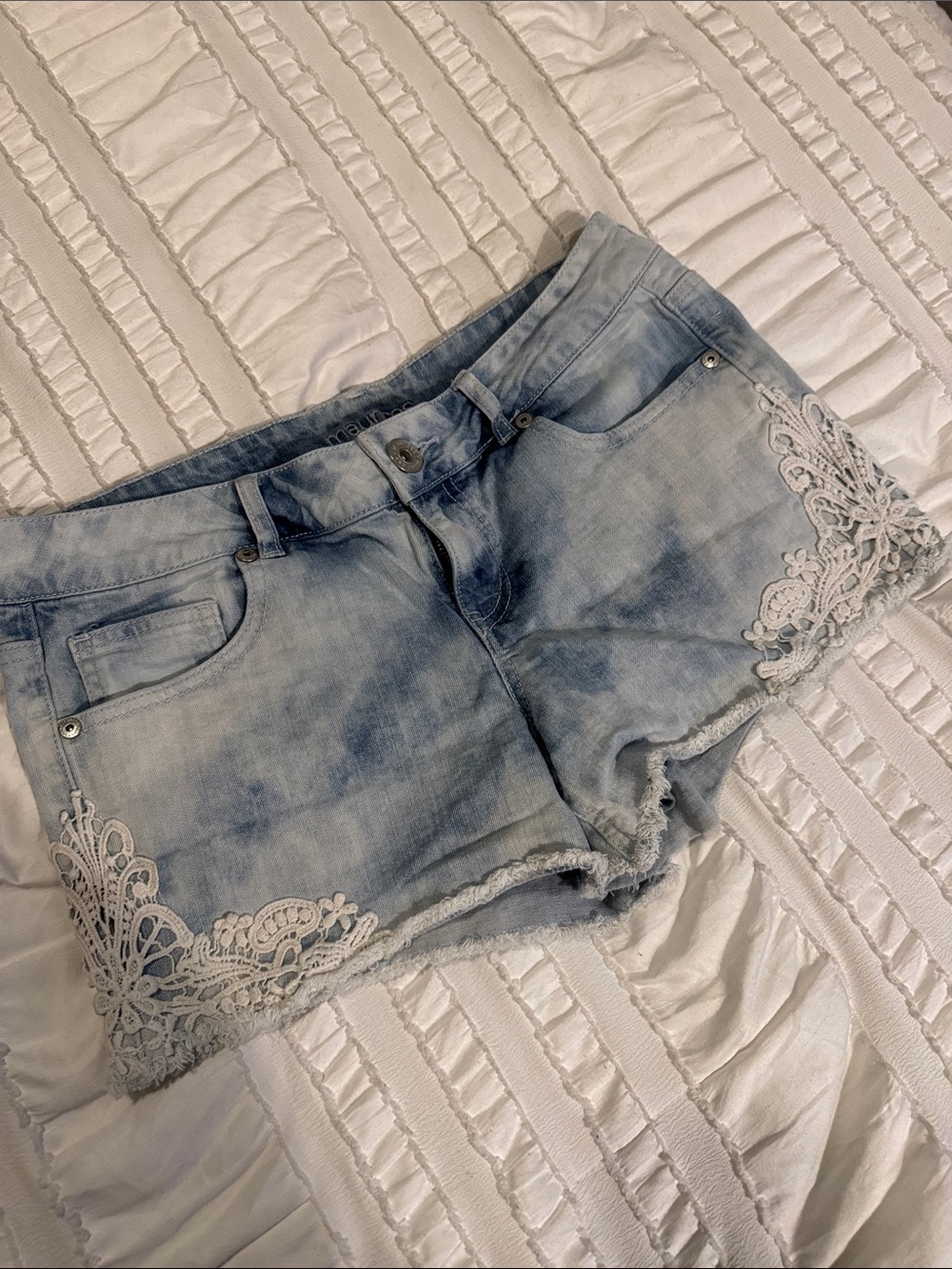 Jean Shorts w/Lace Detail